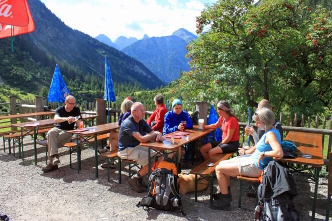 Einkehr auf der Roßgumpenalm