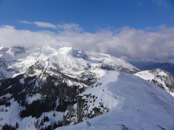 Blick vom Stubwies zur Roten Wand und zum Halskogel