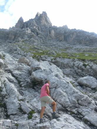 Querung unter dem Gipfelfels