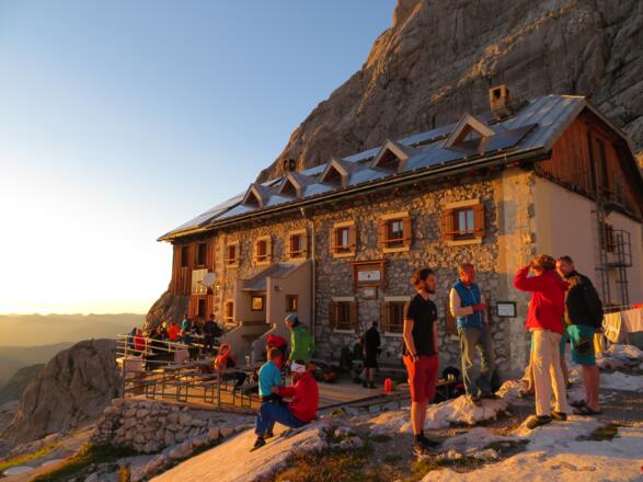 Tag 1: Die Adamekütte im Abendlilcht