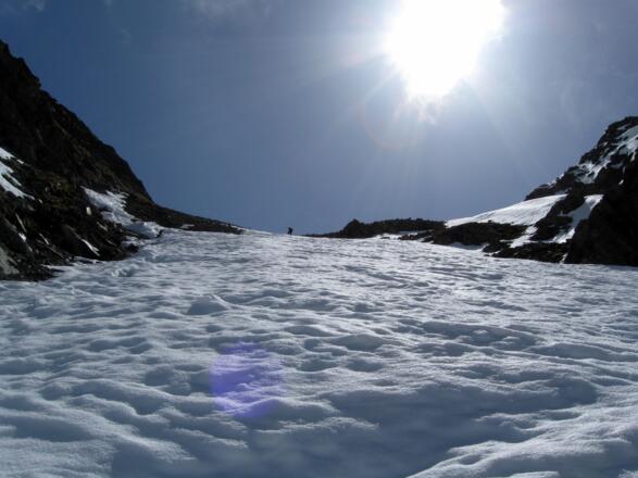 Abfahrt in der Scharte - hier ziemlich hart