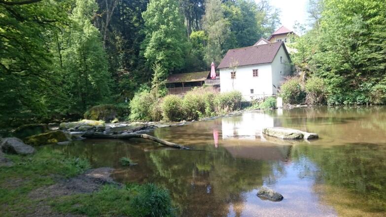 Gasthaus Kriehmühle mit Badeplatz