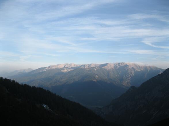 Blick zum Gebirgszug des Warschenecks (05.10.2014)