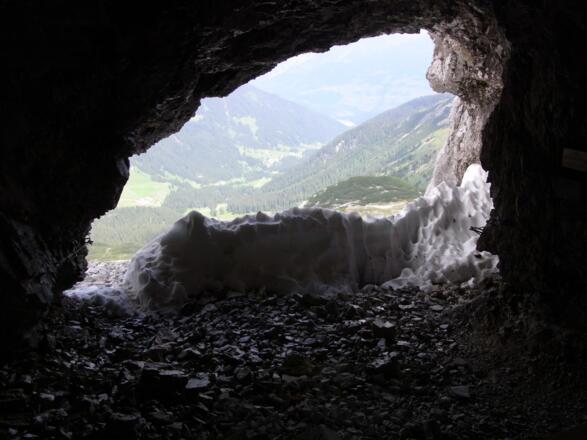 Höhlenausgang