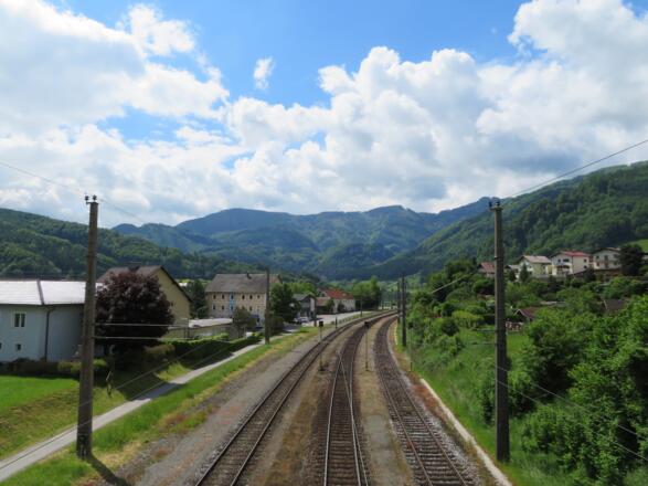 Ternberg, mit der Bahn erreichbar