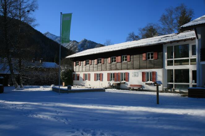 Haus Hammer - Auch im Winter ein genialer Stützpunkt für Langlauf, Skitour, Rodeln, Skifahren