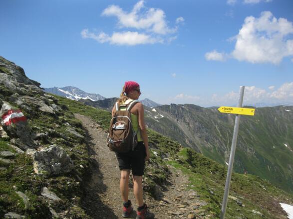 Den Wegweisern Richtung Geraer Hütte folgen