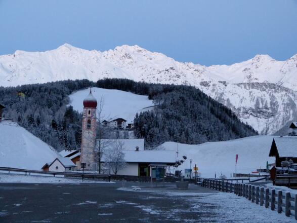 Niederthai am frühen Morgen im April.