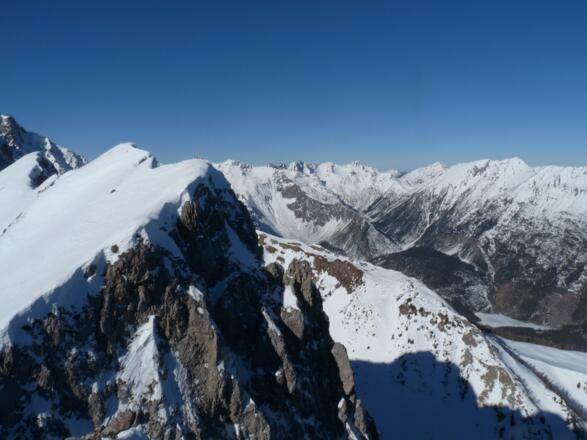 Blick zu den westlichen Handschuhspitzen und den Lechtaler Alpen.