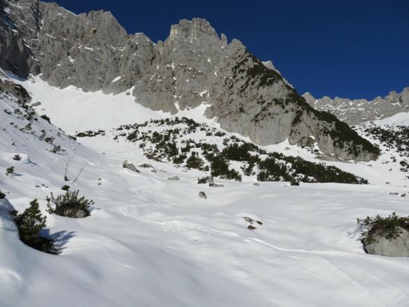 Das Kar unter dem Treffauer, bester Firn im Dezember!