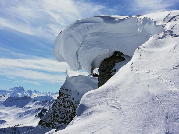 Achtung im Gipfelbereich