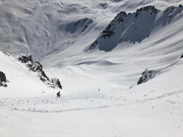 In der Rinne mit Fahrt ins Wintertal