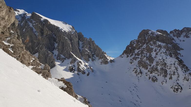 Blick von der Höllscharte zum Stöttltörl