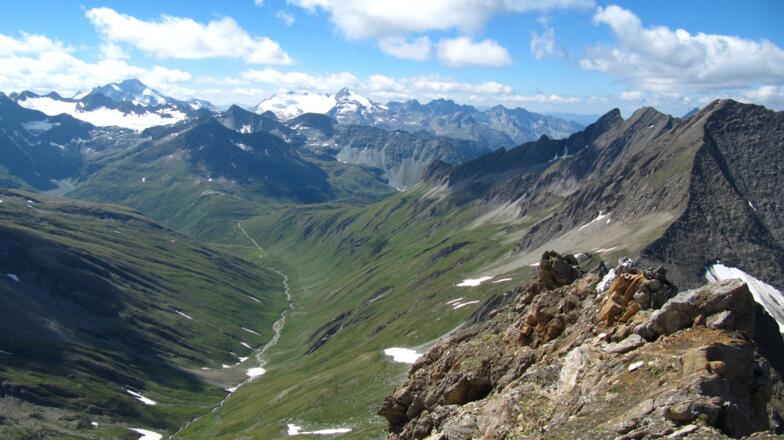 Das Arvental vom Gipfel des Merbspitz aus gesehen