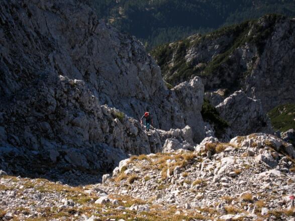 Typisch für den Anstieg zur Wechselspitze: Gehgelände im Wechsel mit Passagen, die den Einsatz der Hände erfordern.