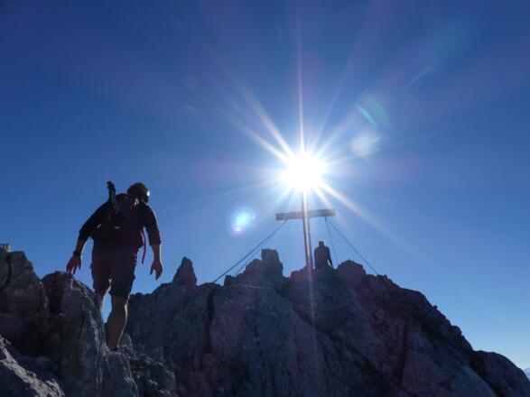 Die letzten Meter zum Gipfel der 2329 m hohen Ackerlspitze.