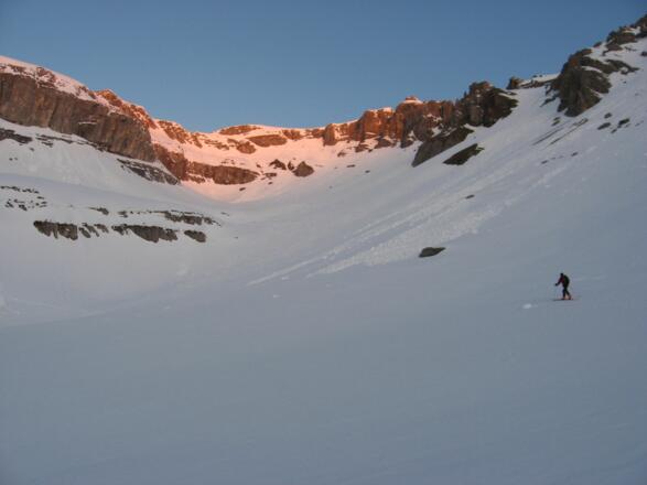 Kurz nach dem Kalbenjoch, links im Bild über die Rappe gehts auf den Grat hinauf.