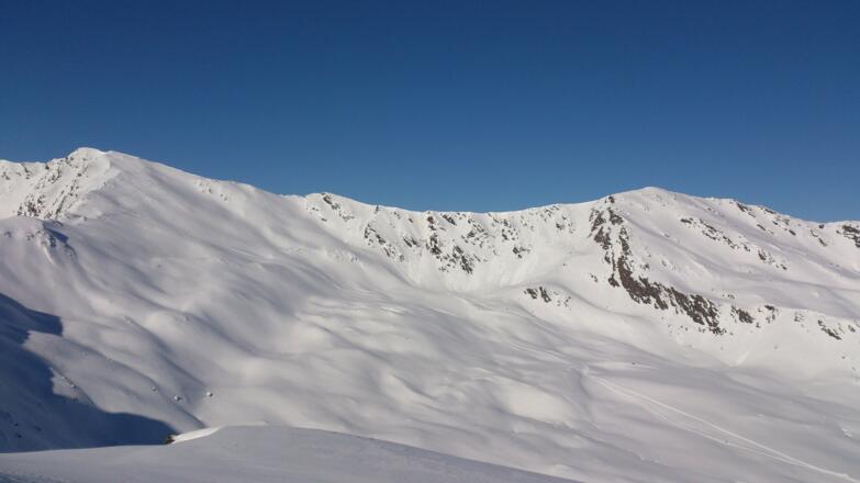 Die Nachbarberge, der Rote Kogel ist auch von der Podsdamerhütte aus möglich.