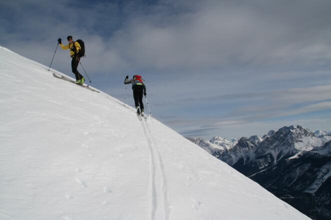 Recht luftig ist der letzte Abschnitt des Kammes vor dem Gipfel.