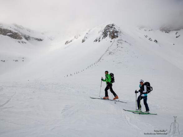 Skibergsteiger am Kalbenjoch