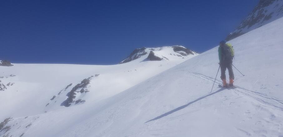 Querung auf ca. 2900m nach Norden vor uns die "Klexenköpfe"