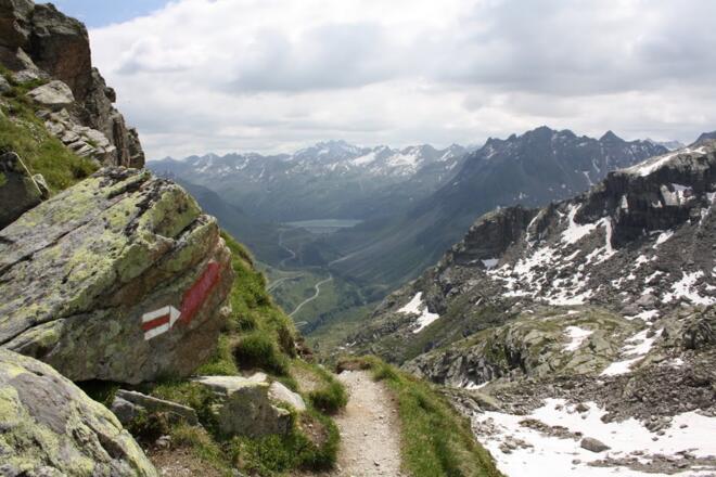Am Hochmadererjoch - Blick zum Silvretta Stausee