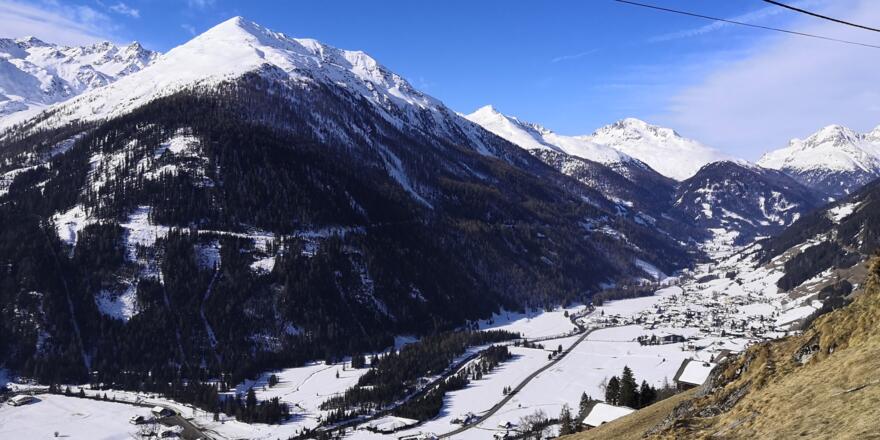 Blick vom Startpunkt in Tögisch auf St. Jakob