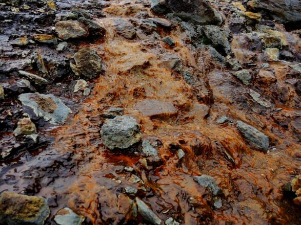 Der Name der Rotbachlspitze kommt vom rostigen Bach