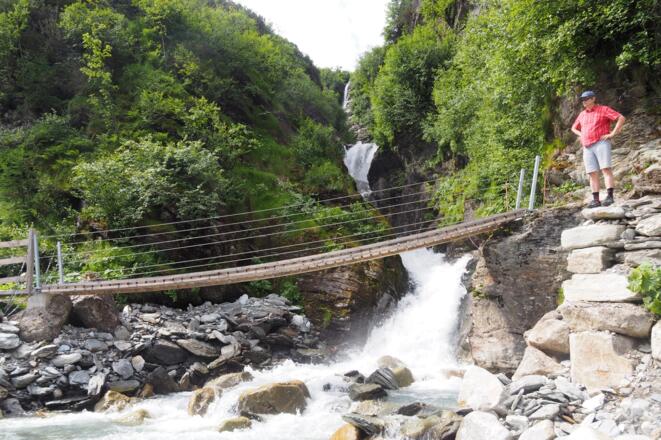 Die Hängebrücke über den Tauernklammbach
