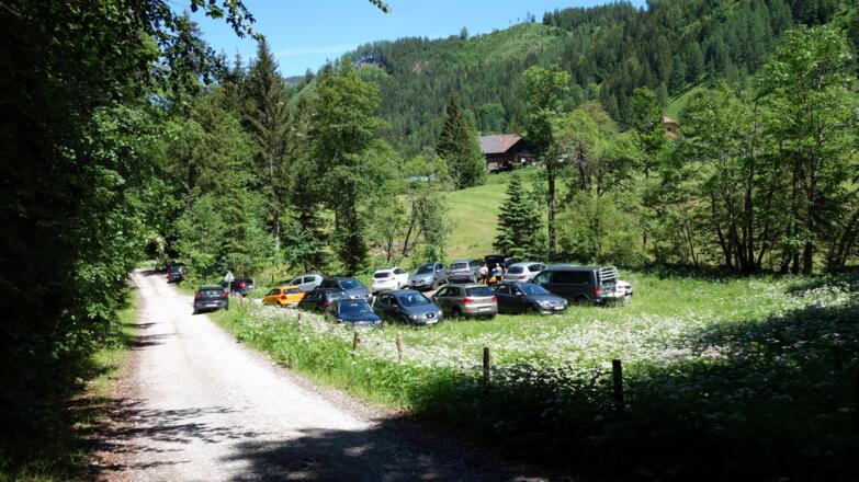 Parken 870m, Leopolden