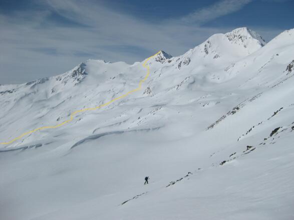 Blick von der ehemaligen Brizzihütte zum Saykogel. Links der Hauslabkogel, rechts der Sennkogel.