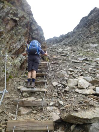 Steiler Aufschwung am letzten Stück zum Verpeiljoch