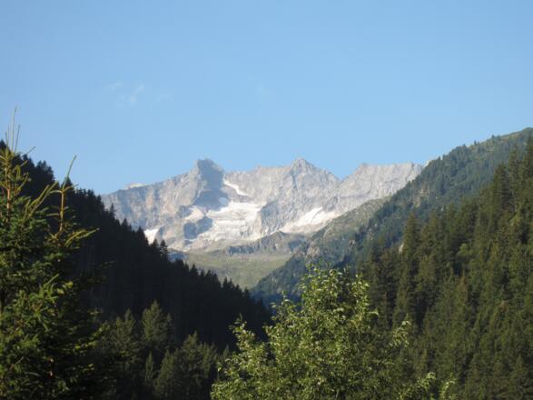 schöne Ausblicke auf den Alpenhauptkam