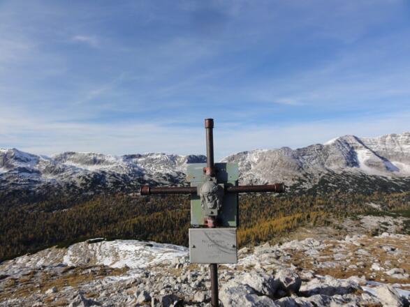 Angerkogel Gipfelkreuz