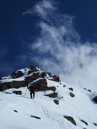 Gipfelanstieg nach Scharte