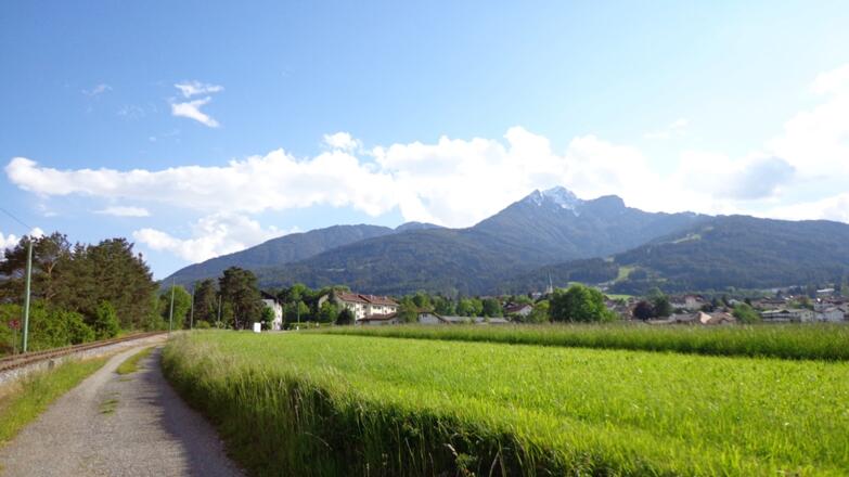 Kurz vor Mutters im Hintergrund die Saile.