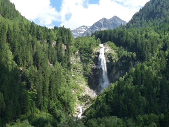 Atemberaubender Blick auf den Mischbachfall.