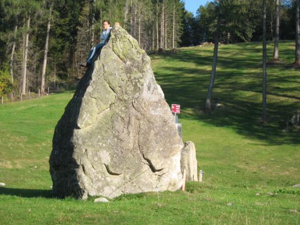Monolith bei den Steinkreisen (Nicht die Steine besteigen-Hohe Kraftfelder!)