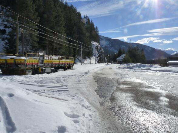 Vom Bahnhof Gießenbach geht es mit der Bahn zurück nach Hochzirl oder nach Innsbruck.