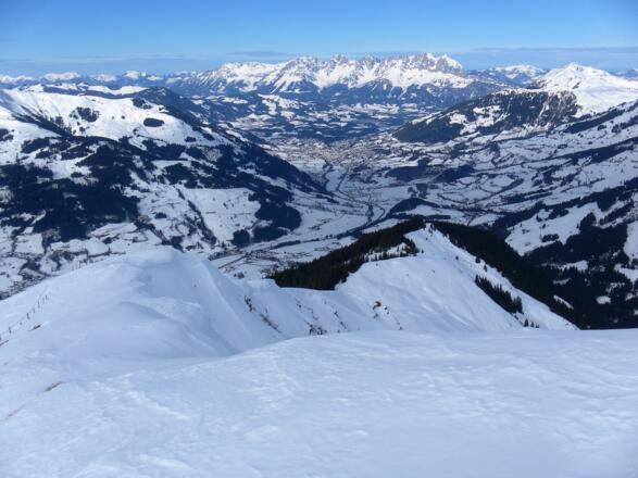 Wilder Kaiser und Kitzbühel hinter dem NW-Grat
