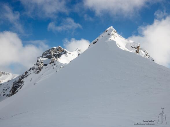 Blick vom Kalbenjoch auf die Peilspitze