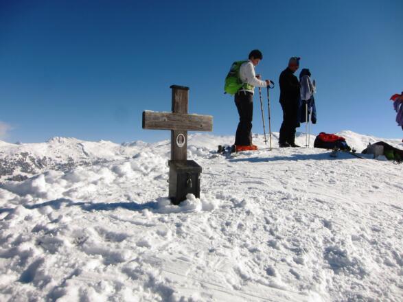 Am Hillary Kreuz (2080 m).