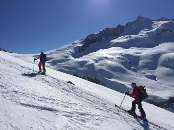 Im Bereich der Hütte mit Blick auf den Großvenediger