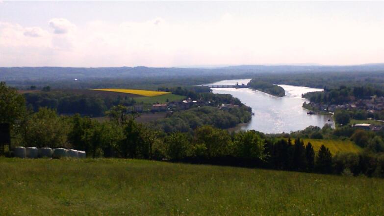 Kraftwerk Ottensheim, wenn kein Hochnebel (Mai 2015)