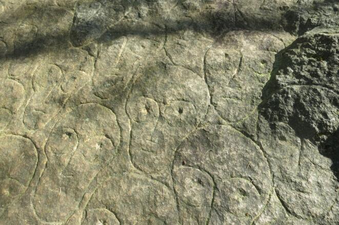 Petroglyphen in der Klamm