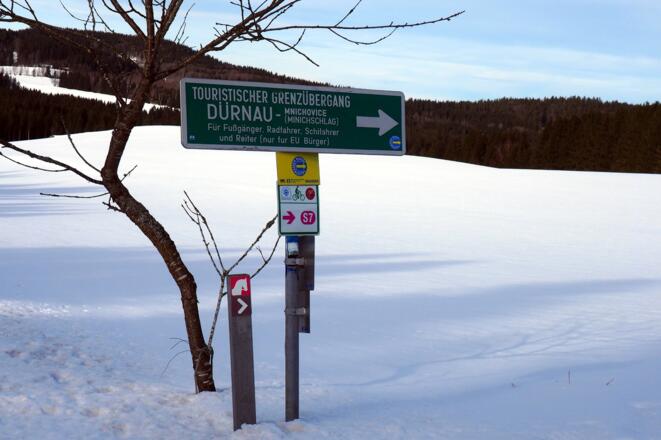 Zum Grenzübergang 933m