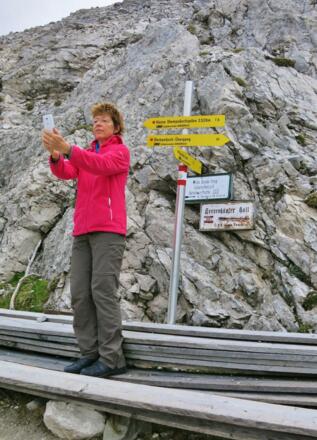 vor dem Stempeljoch. Nach Norden: Kl. Stempeljochspitze, nach Südwesten: Thaurer Spitze