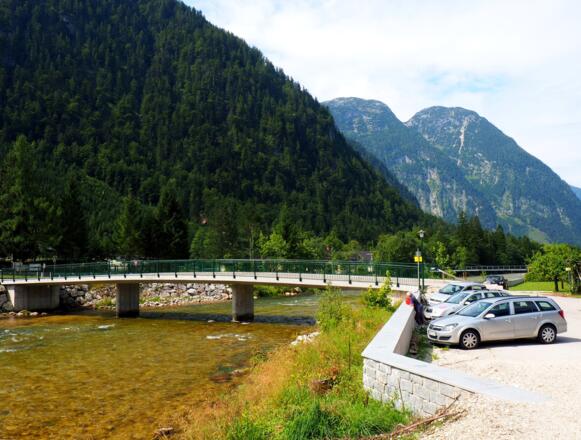 Parkplatz bei Traunbrücke 510m