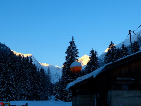 Start im Gschnitztal an der Materialseilbahn