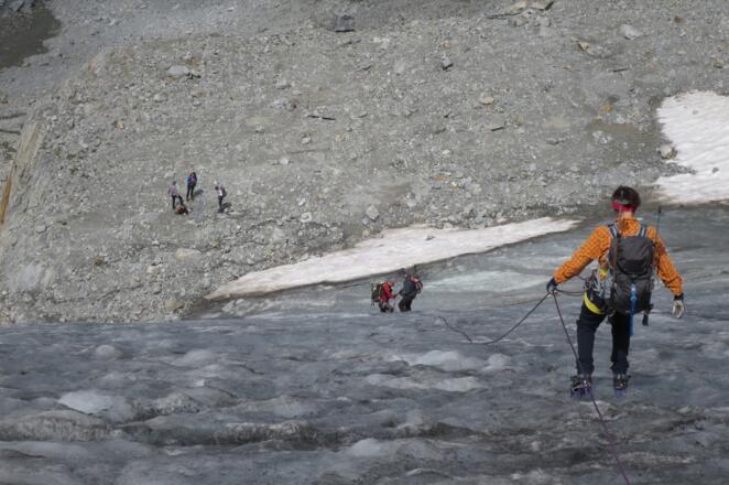Kurzprusik ans Seil und los gehts.